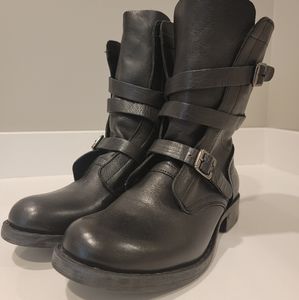 Size 6 Black Leather Boots